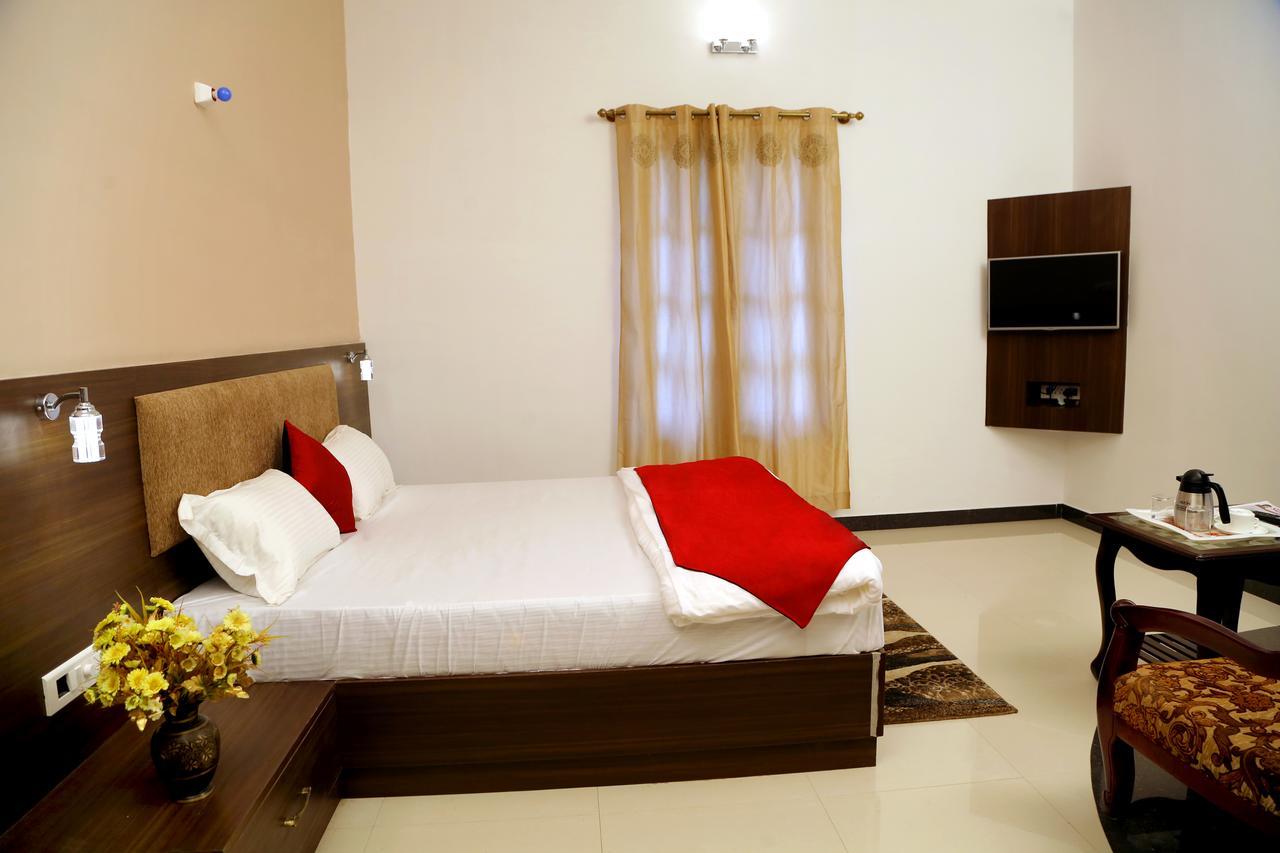 Premier Inn Yercaud Εξωτερικό φωτογραφία